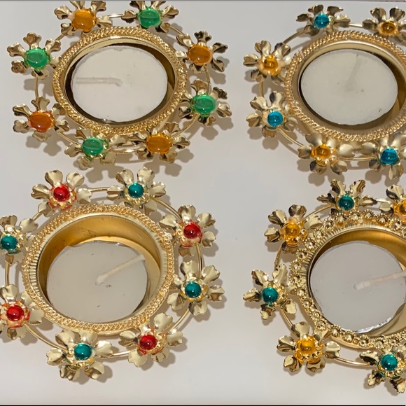 Tealight Candleholder made with alloy and metal - Picture 3 of 6